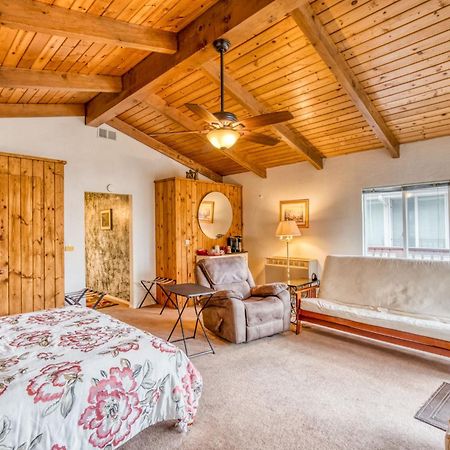 A Bed Of Roses Bed & Breakfast Oakhurst Exterior foto